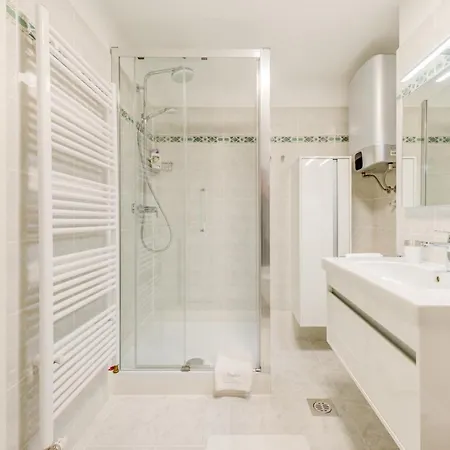Apartamento With Wifi - 17539 *